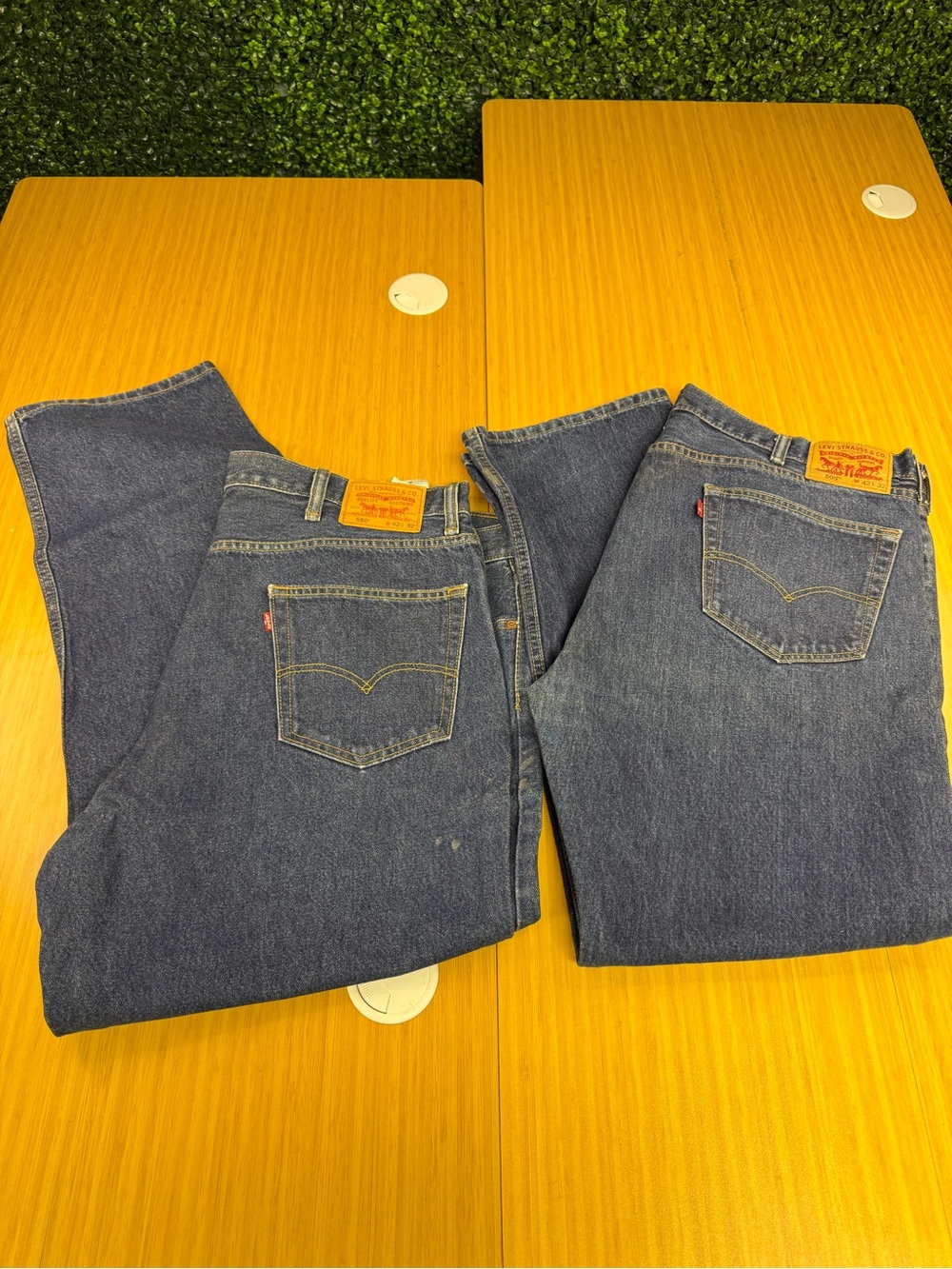 Lot of 2 Levi's 505 And 550 Jeans Blue Men's Size 42 X 32